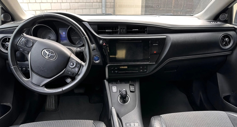 Toyota Auris cena 36900 przebieg: 272000, rok produkcji 2016 z Warszawa małe 46